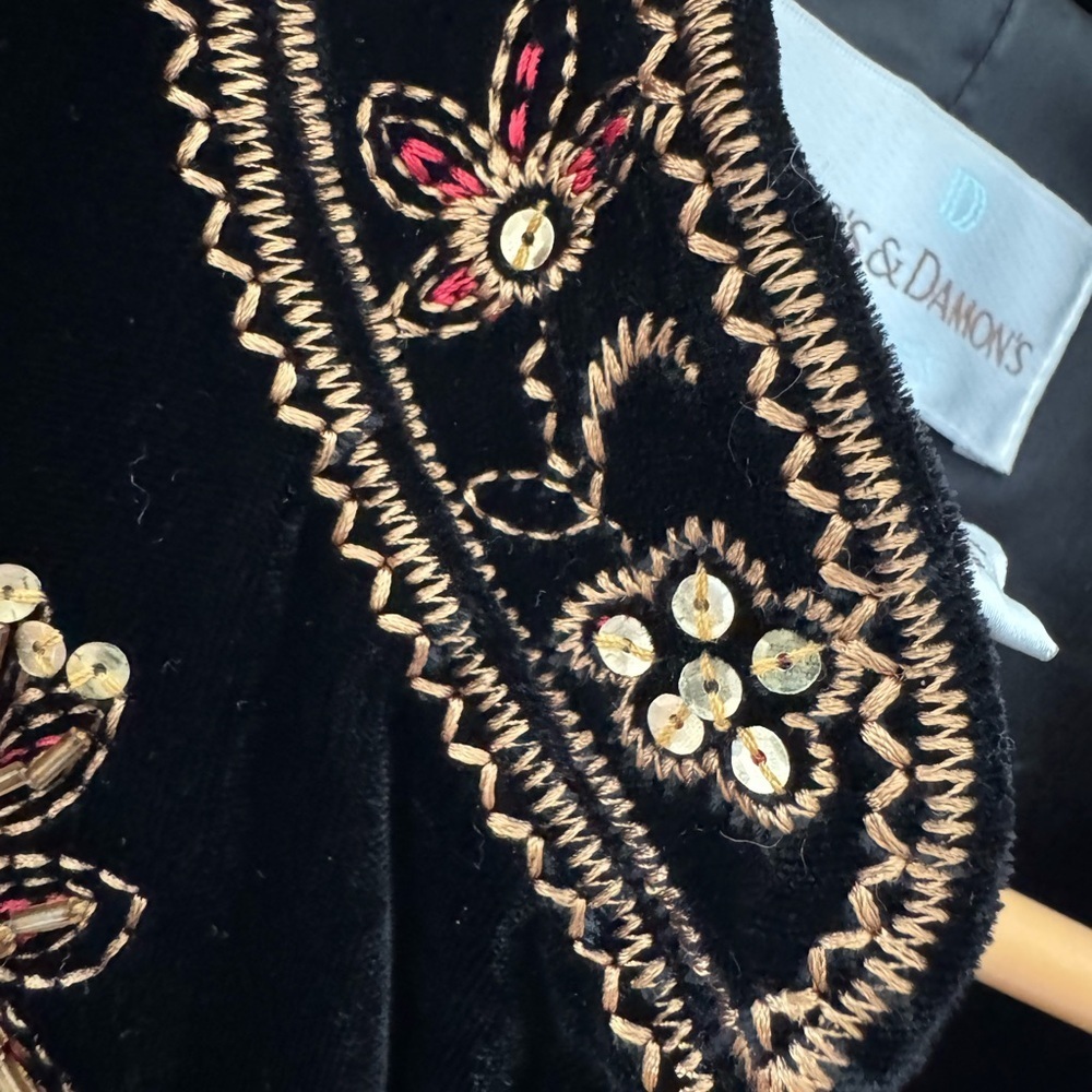 Draper’s & Damon’s Petites Black Velvet Beaded Embroidered Jacket PXL - Picture 6 of 11